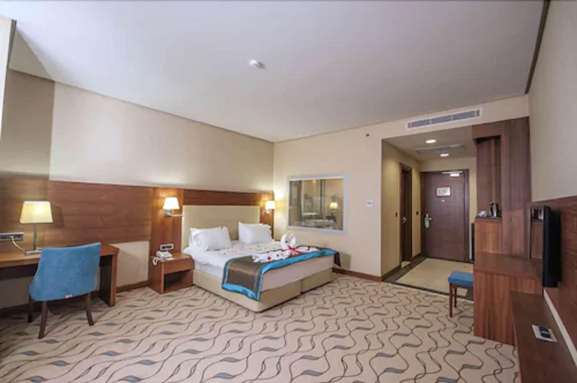 มาร์กี โฮเต็ล Hotel เอดีร์เน ภายนอก รูปภาพ A room at the hotel