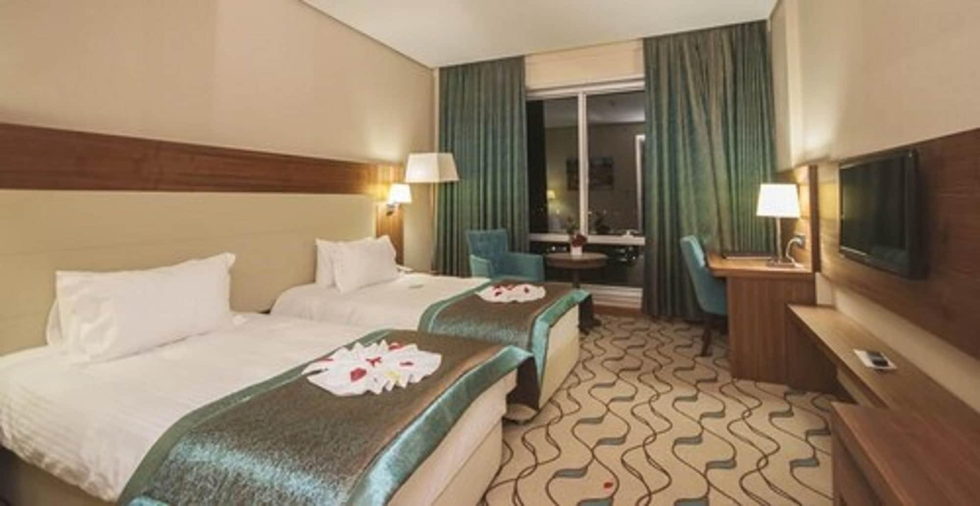 มาร์กี โฮเต็ล Hotel เอดีร์เน ภายนอก รูปภาพ A room at the hotel