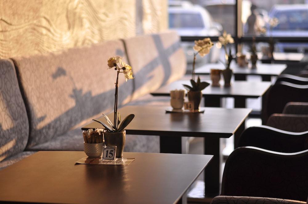 มาร์กี โฮเต็ล Hotel เอดีร์เน ภายนอก รูปภาพ Interior of the restaurant